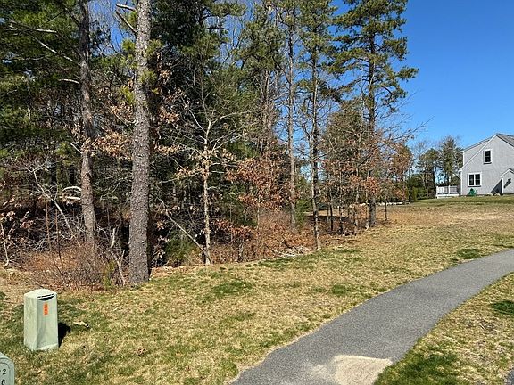 3rd image of 38 Stone Gate Dr