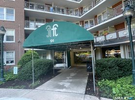 91 Strawberry Hill Ave, Stamford, CT
