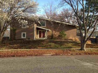 8230 E Overbrook St, Wichita, KS 67206