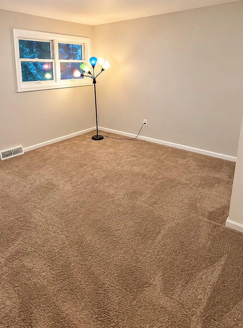 3 bed, 1307 sqft, $1,750 — Photo 3