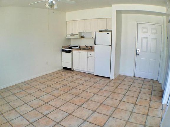 Kitchen/Living Room