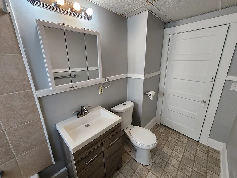4505 James St #1 — Photo 13