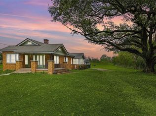 15126 River Rd, Hahnville, LA 70057