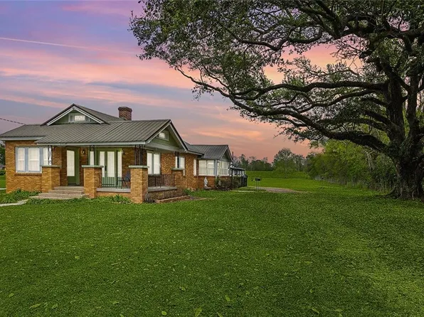 15126 River Rd, Hahnville, LA 70057