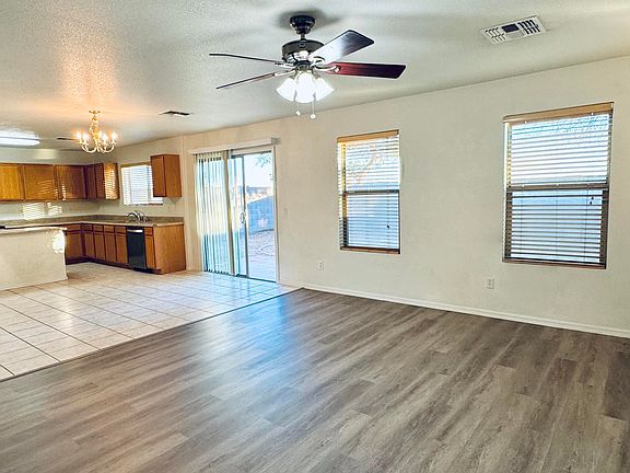 5th image of 8903 E PLANA Avenue