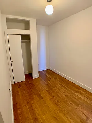 Rented by Bohemia Realty Group | media 20