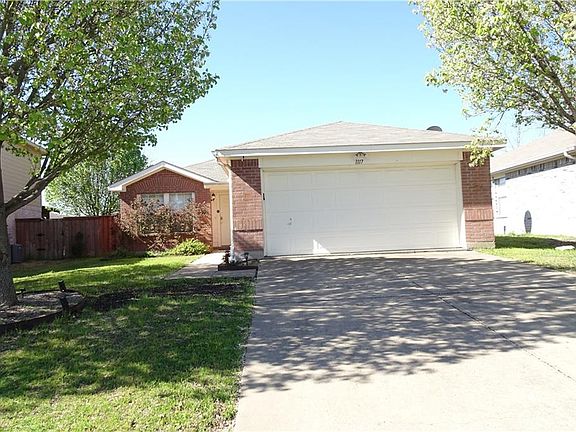 2nd image of 1117 Cumberland Dr