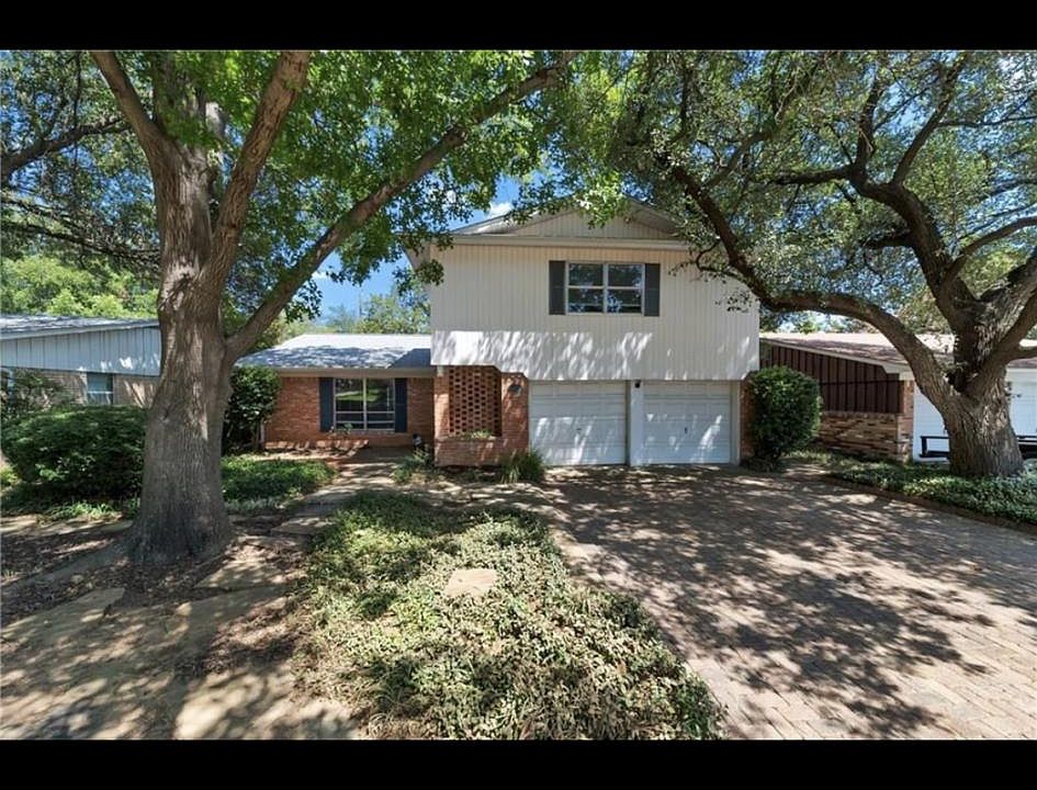 1st image of 2408 Summer Place Dr