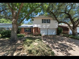 2408 Summer Place Dr, Irving, TX 75062