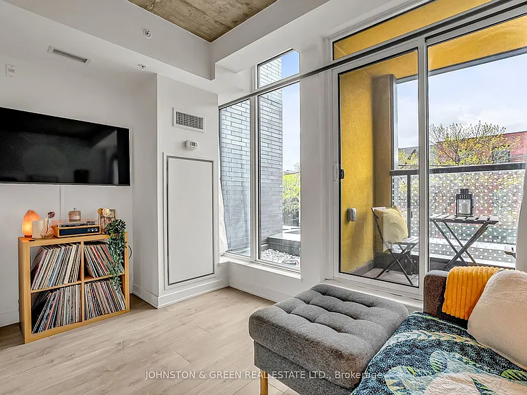 109 Ossington Ave #207 — Photo 14