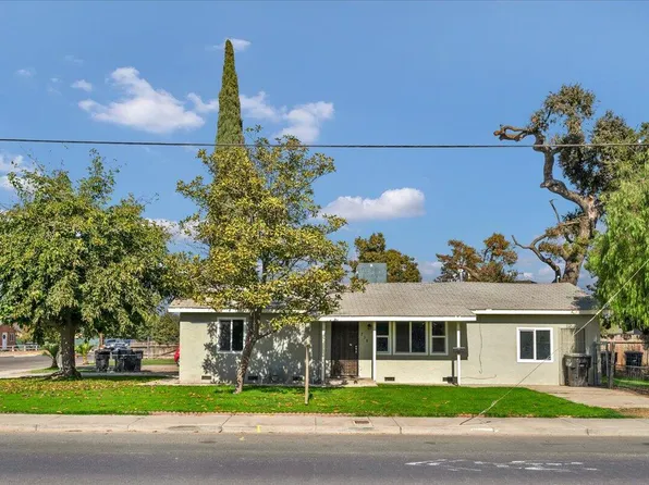238 W Houston Avenue, Visalia, CA 93291