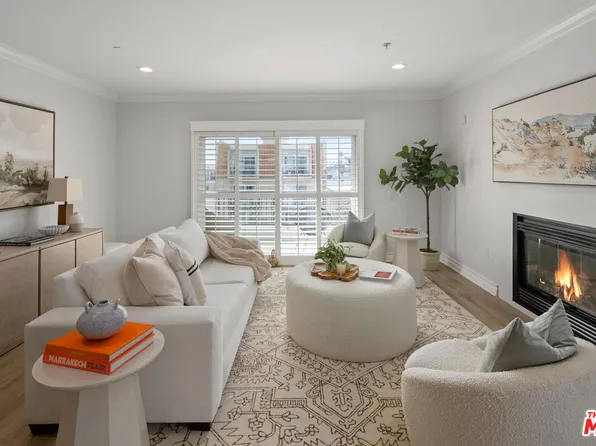 1878 Greenfield Ave #Penthouse 2, Los Angeles, CA 90025
