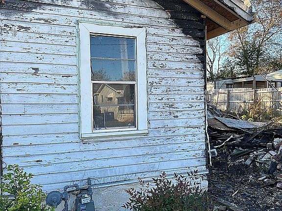 5th image of 922 19th St SW