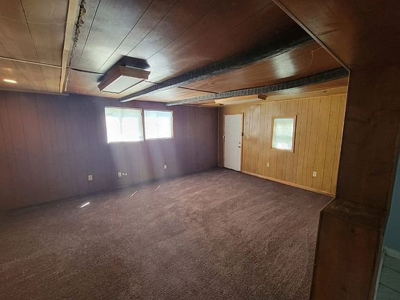 4th image of 9519 Baker Ct