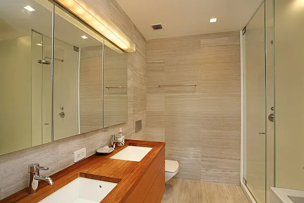 Sold by Corcoran | media 21