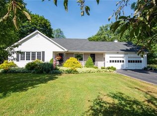 61 Center St, Waterloo, NY 13165