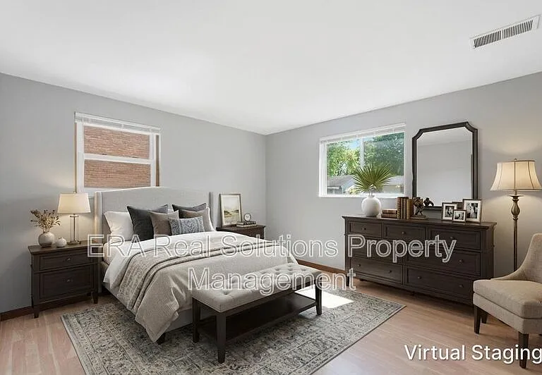 881 Kingsford Rd #A — Photo 2