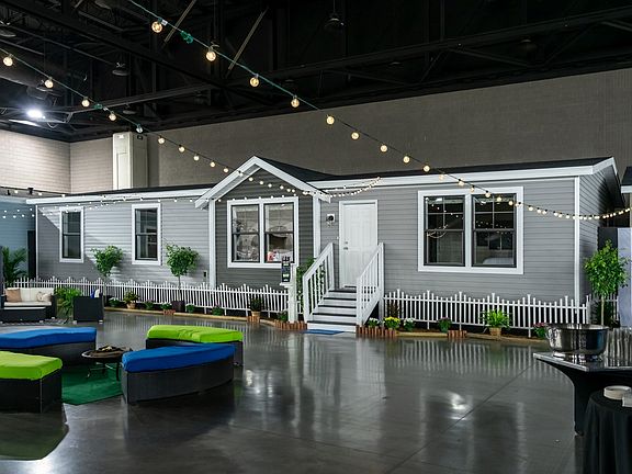Exterior Image-1-Clayton Lake Sherman Village