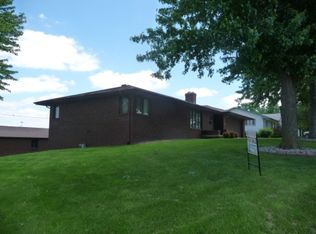 1660 Midland St, Syracuse, NE 68446