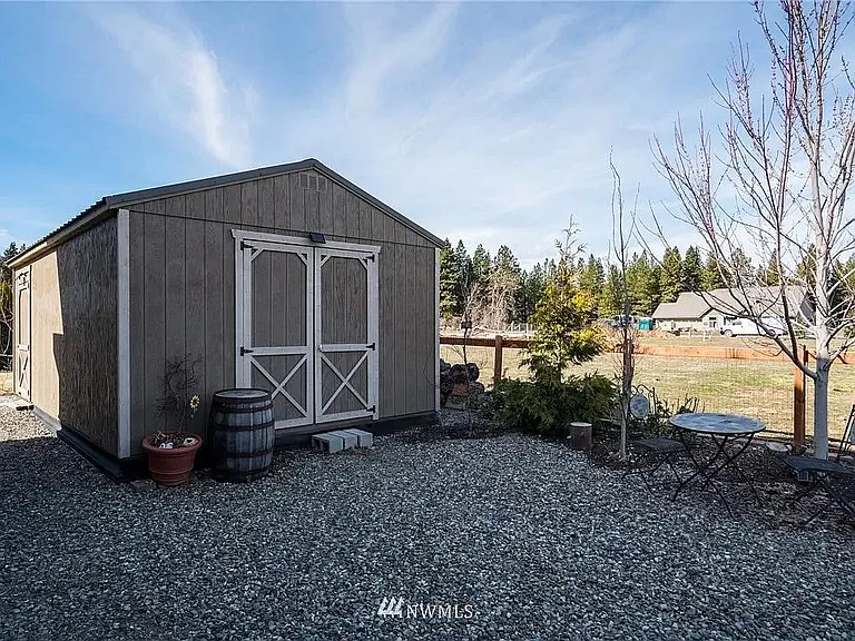351 Dakota Heights Dr — Photo 28