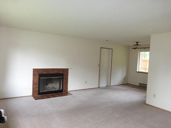 5th image of 18801 79th Avenue Ct E