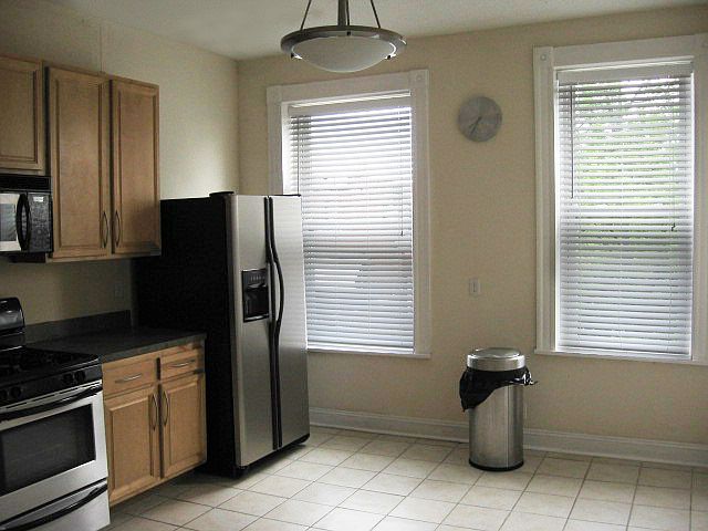 1st image of 1857A Russell Blvd #A