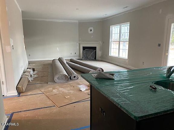 5th image of 7828 Beeler Ln