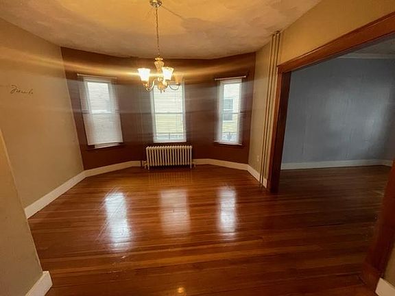 5th image of 26 Seafoam Ave #1