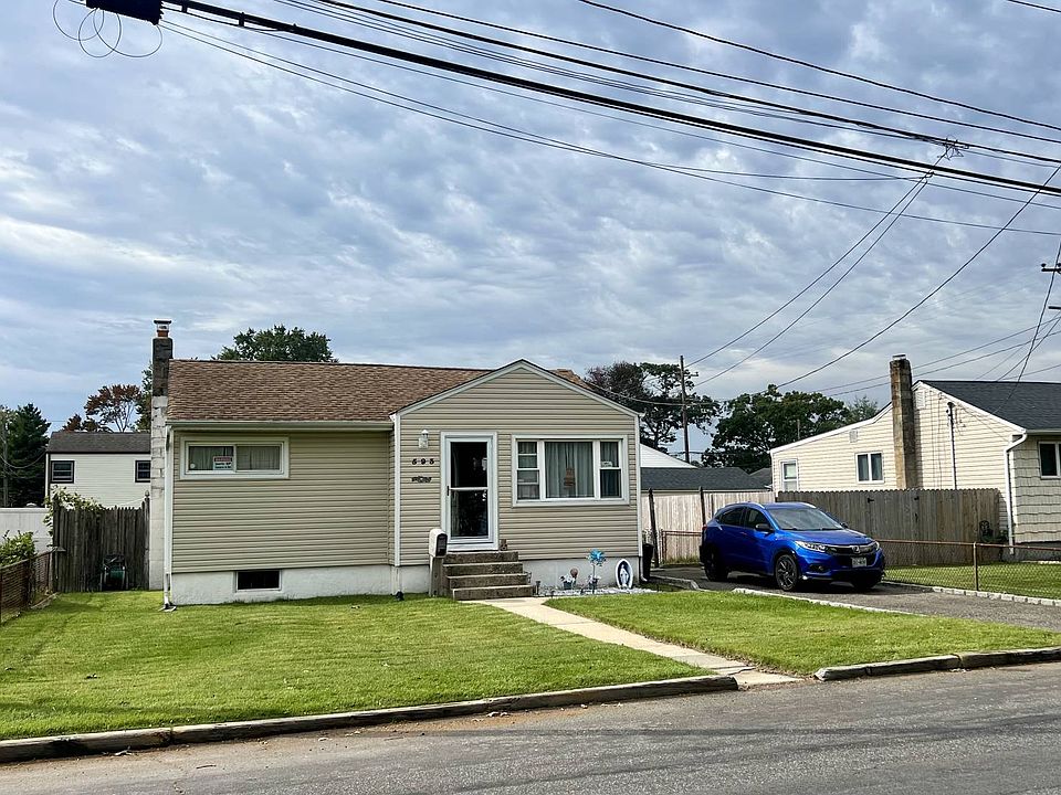 1st image of 593 N Monroe Ave