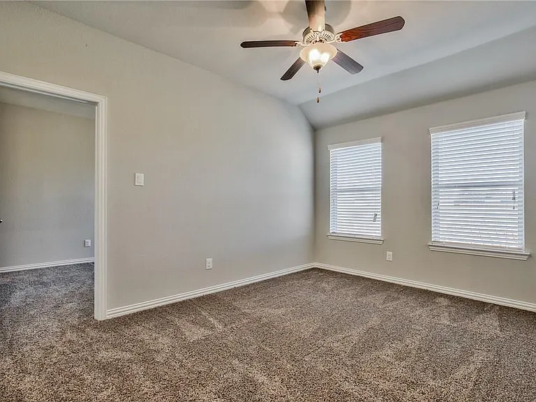 426 George Dr — Photo 27