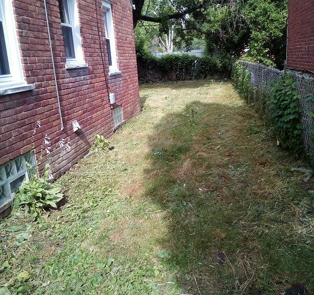 15366 Stout St — Photo 7