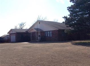10501 E Osborne Rd, Douglas, OK 73733