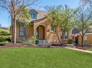 902 Cordova St, Dallas, TX 75223