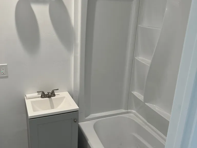 1241 S Juniper St — Photo 3