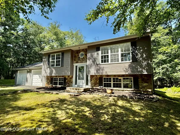 3626 Bristol Cir W, East Stroudsburg, PA 18302