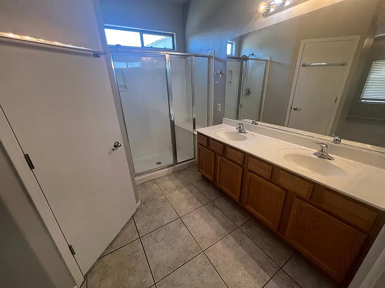 16829 W Cottonwood St — Photo 21