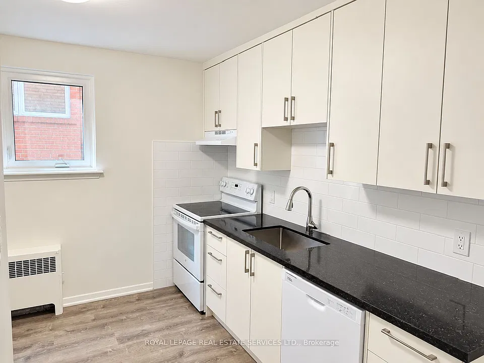 284 Glenforest Rd