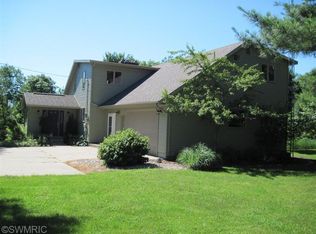 8793 Lehman Rd, Montague, MI 49437