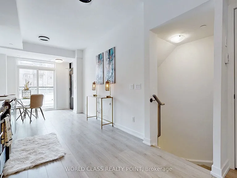 260 Finch Ave E #Townhouse 3 — Photo 13
