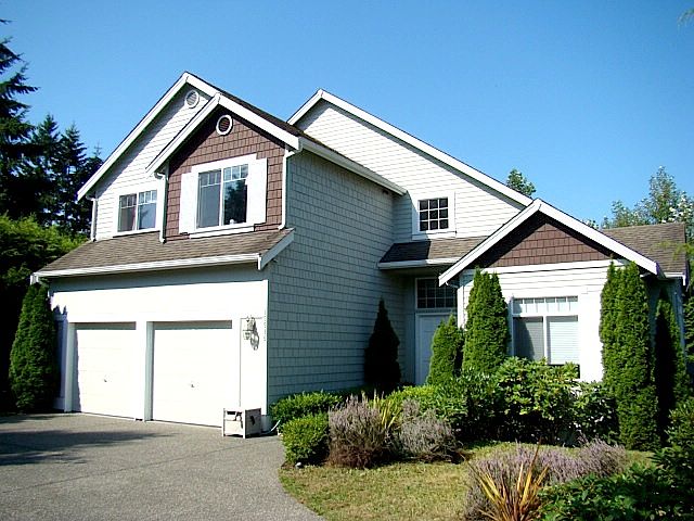 1st image of 15515 NE 61st Ct