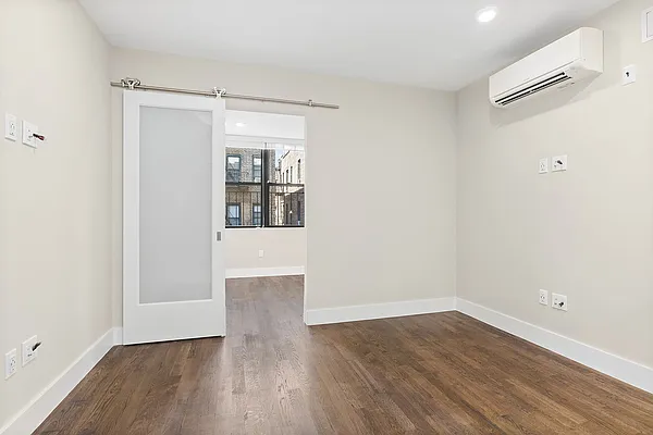 Rented by Cooper & Cooper Real Estate | media 10