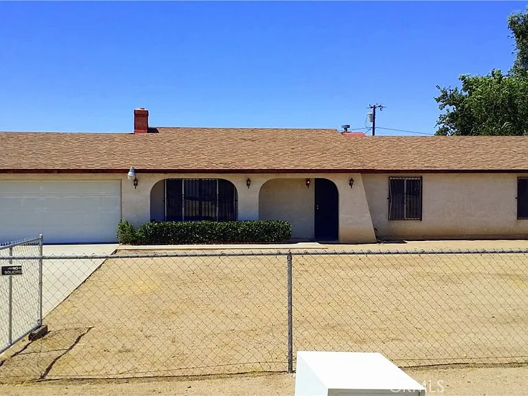 14734 Gravilla Rd — Photo 2