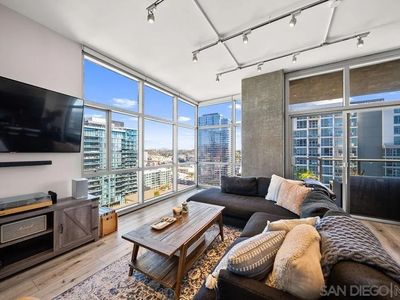 800 The Mark Ln Unit 2104, San Diego, CA, 92101