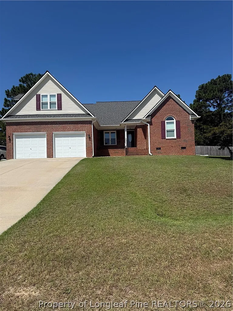 4 bed, 2.0 bath, 2142 sqft, $2,095 — Photo 1