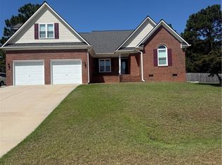 146 Woodshire Dr, Lillington, NC 27546
