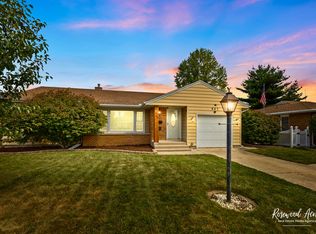 947 Hawthorne Ln, Kankakee, IL 60901