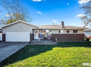 136 E Idlewood St, Morton, IL