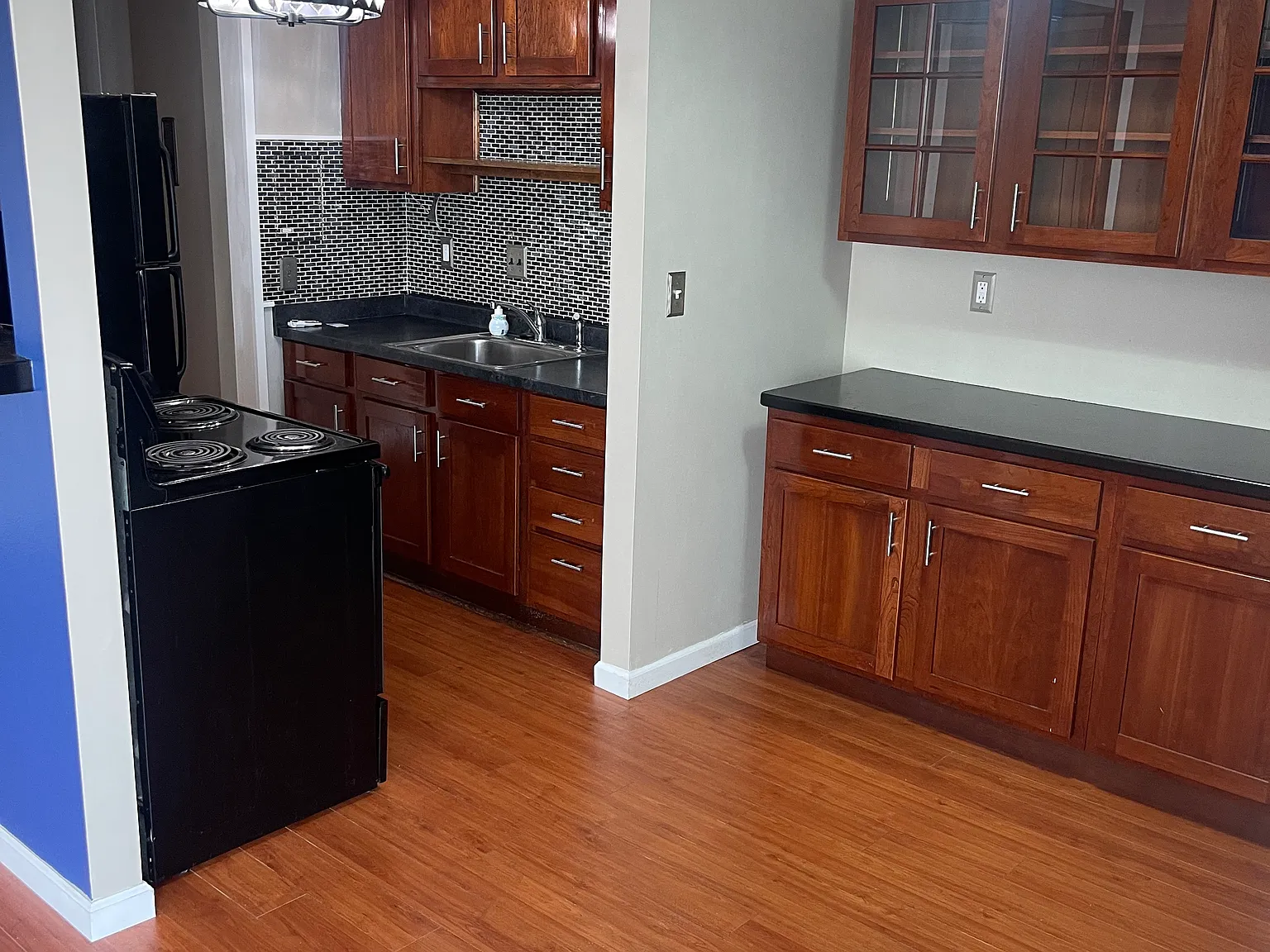 8200 E Jefferson Ave — Photo 1
