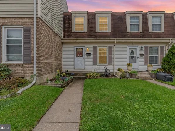 7 Stewarton Ct #12D, Baltimore, MD 21236