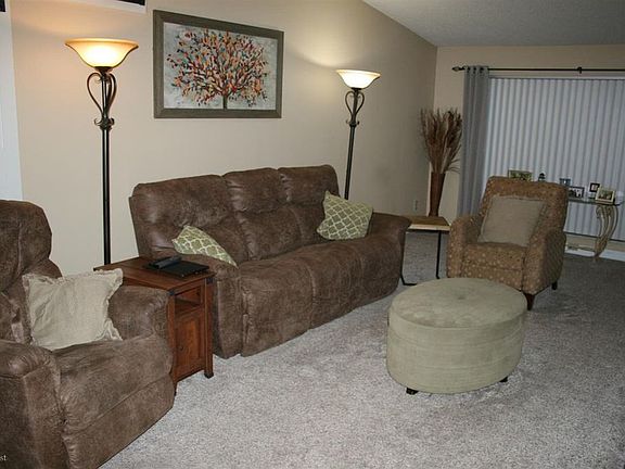 3rd image of 41254 Bayhaven Dr